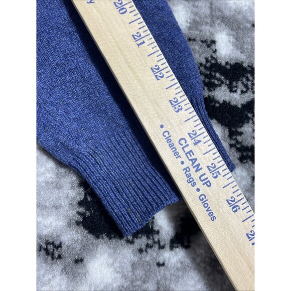 LL Bean Lambs Wool Sweater Mens Size S/M Blue V-Neck Comfort Casual - Picture 8 of 8